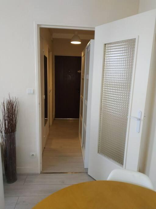 Appartement Studio Situe A 200m Du Port De Plaisance Le Havre